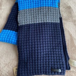 BURBERRY KNIT SCARF